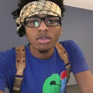 Meet your Posher, Joshua